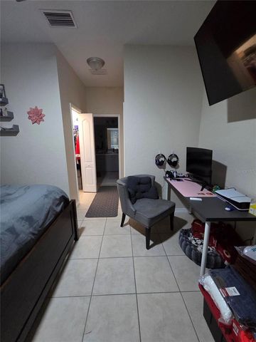 7051 CHATUM LIGHT RUN, Bradenton, FL 34212