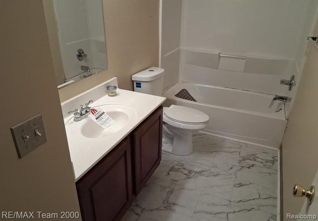 16235 Terrace Village Drive, Taylor, MI 48180