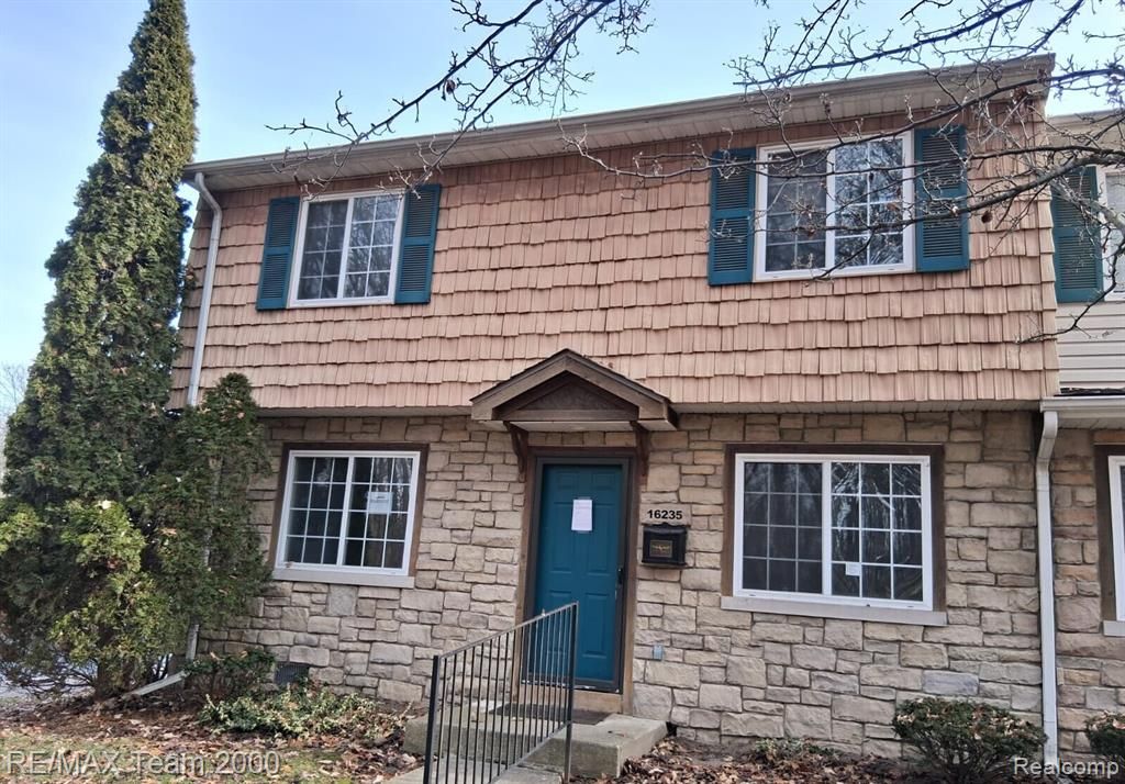 16235 Terrace Village Drive, Taylor, MI 48180