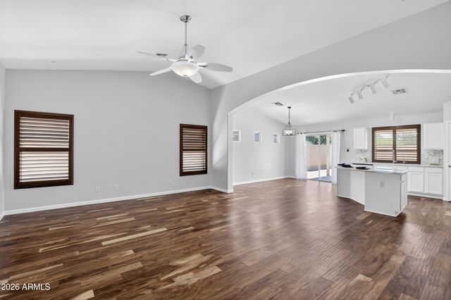 1401 E JEANNE Lane, San Tan Valley, AZ 85140