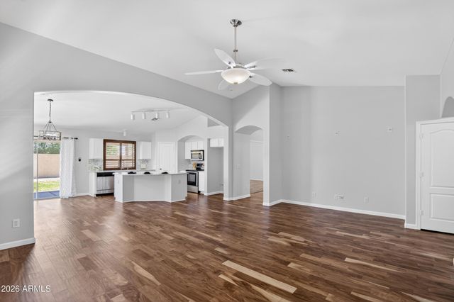 1401 E JEANNE Lane, San Tan Valley, AZ 85140