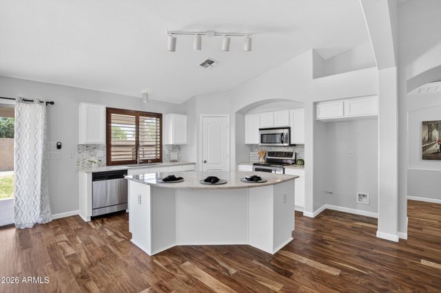 1401 E JEANNE Lane, San Tan Valley, AZ 85140