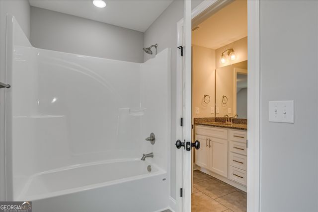 916 Walker Point Drive, Grovetown, GA 30813