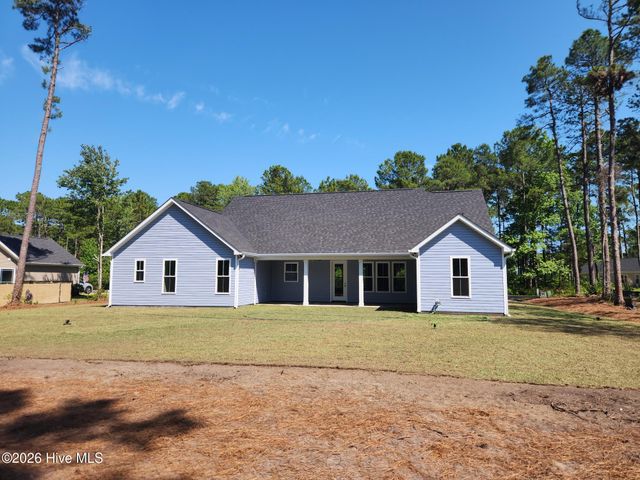 181 Crossroad Drive NW, Calabash, NC 28467