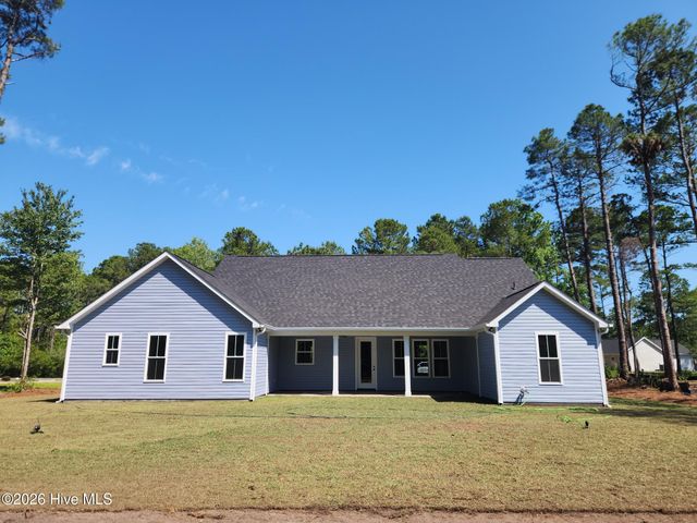 181 Crossroad Drive NW, Calabash, NC 28467