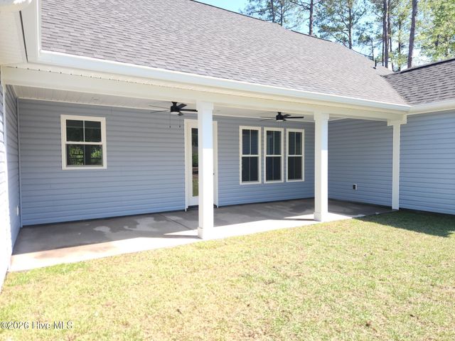 181 Crossroad Drive NW, Calabash, NC 28467