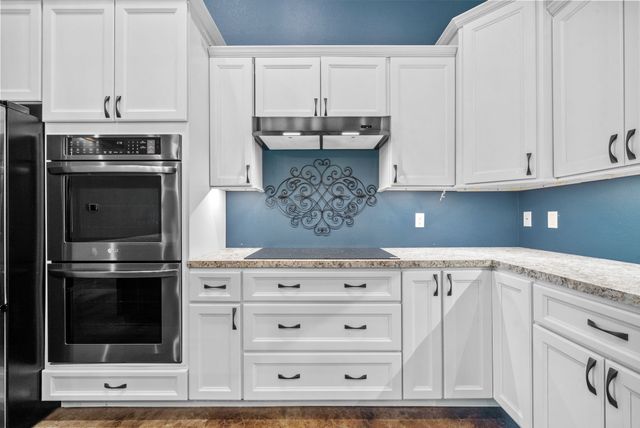 890 Iron Workers Rd, Clarksville, TN 37043