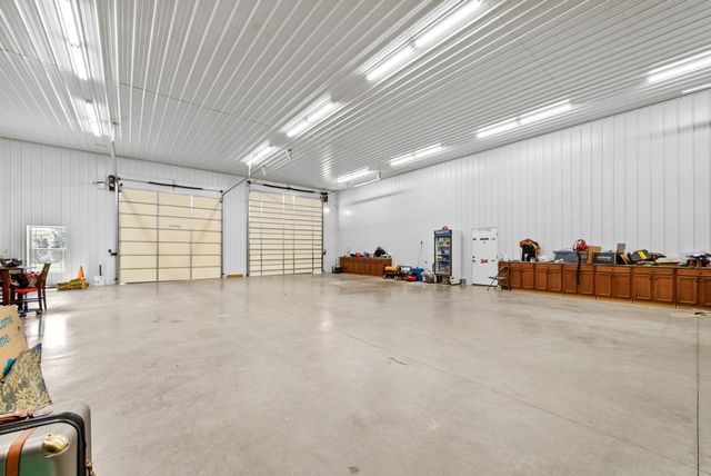 890 Iron Workers Rd, Clarksville, TN 37043