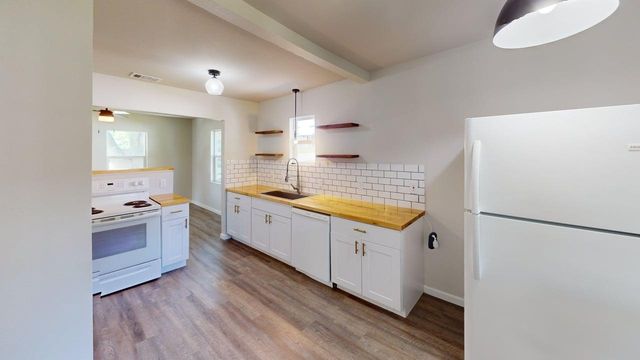 519 E Gandy Street, Denison, TX 75021