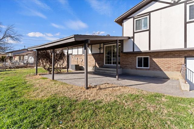 711 W 4300 S, Riverdale, UT 84405