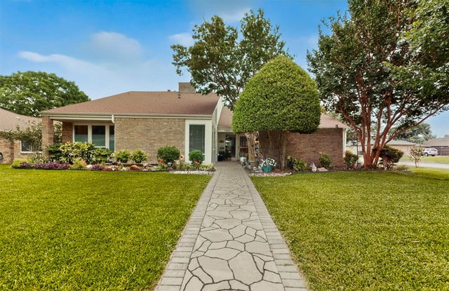 1808 Cherbourg Drive, Plano, TX 75075