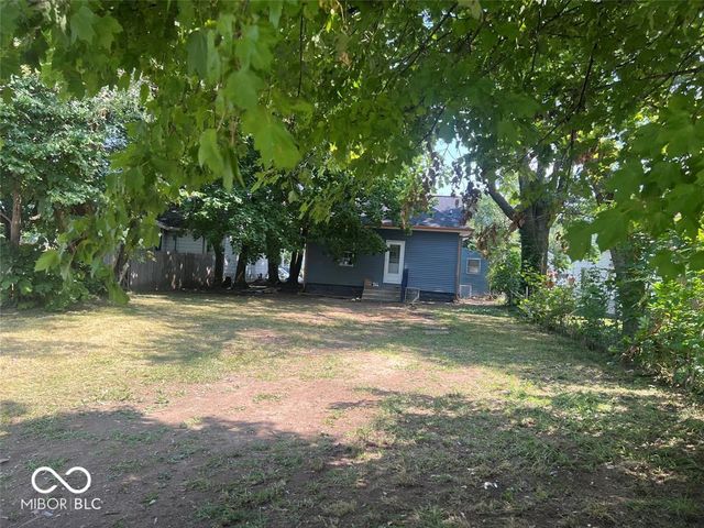 2205 Hendricks Street, Anderson, IN 46016