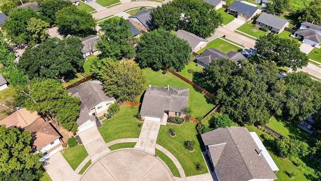 9902 Jademont Lane, Houston, TX 77070