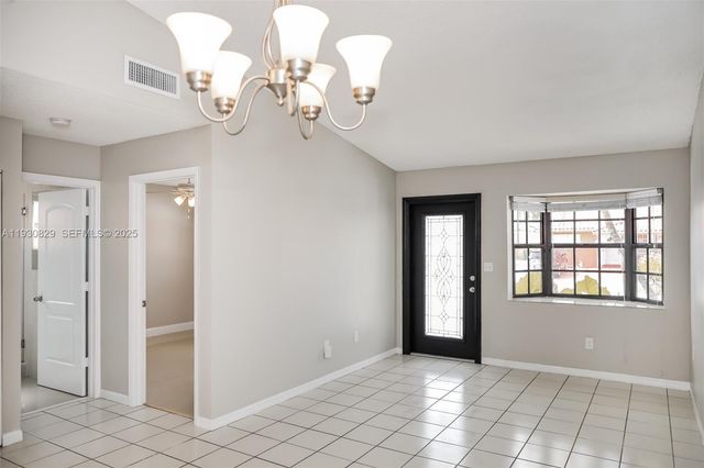 8806 NW 114th Ter, Hialeah Gardens, FL 33018