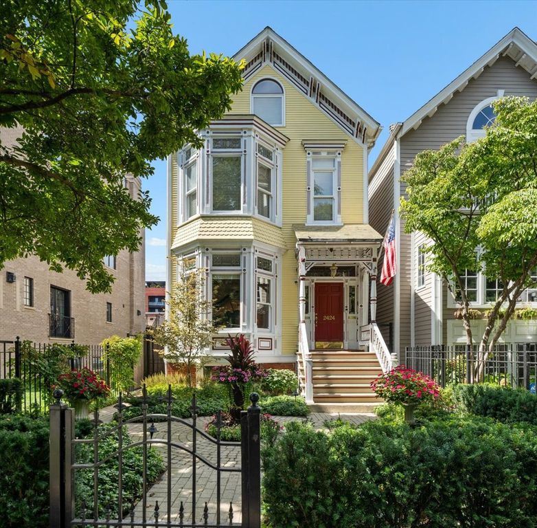2424 N Burling Street, Chicago, IL 60614 — exterior