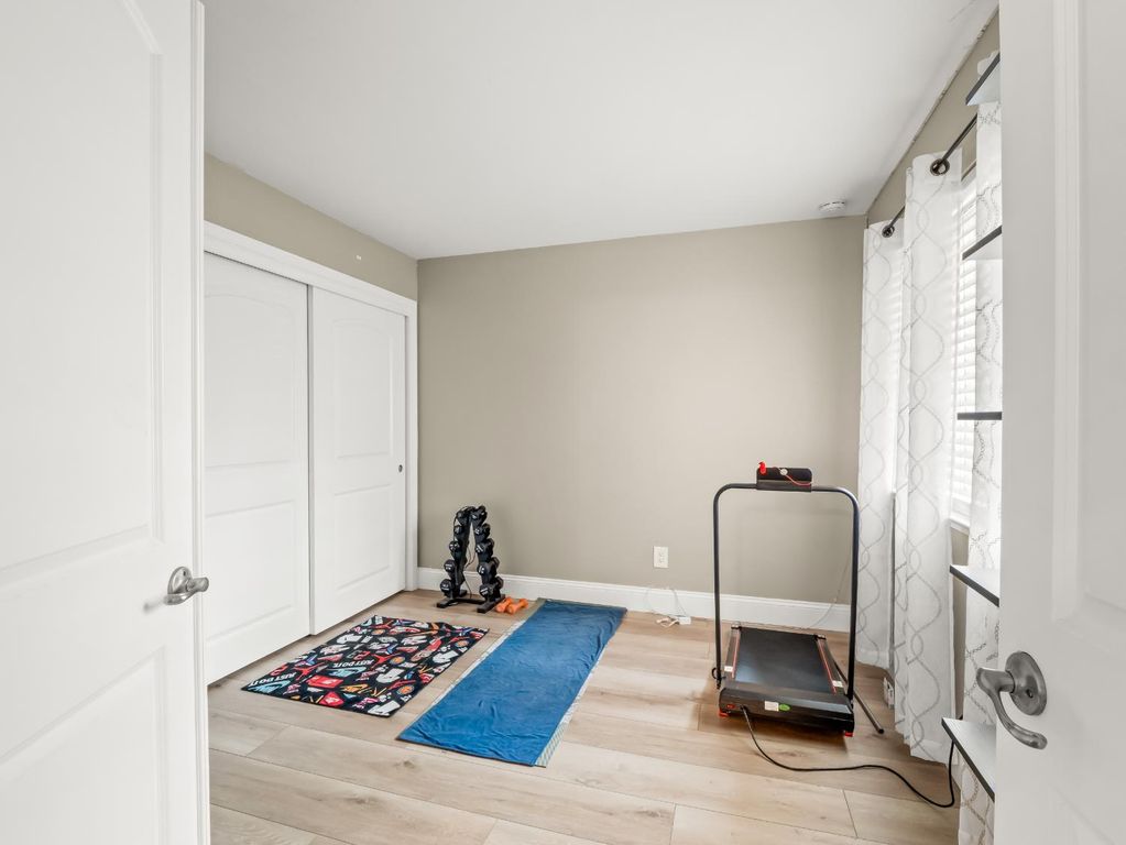 Image 14 of property listing at 5455 N Marty Avenue # 110, Fresno, CA 93711