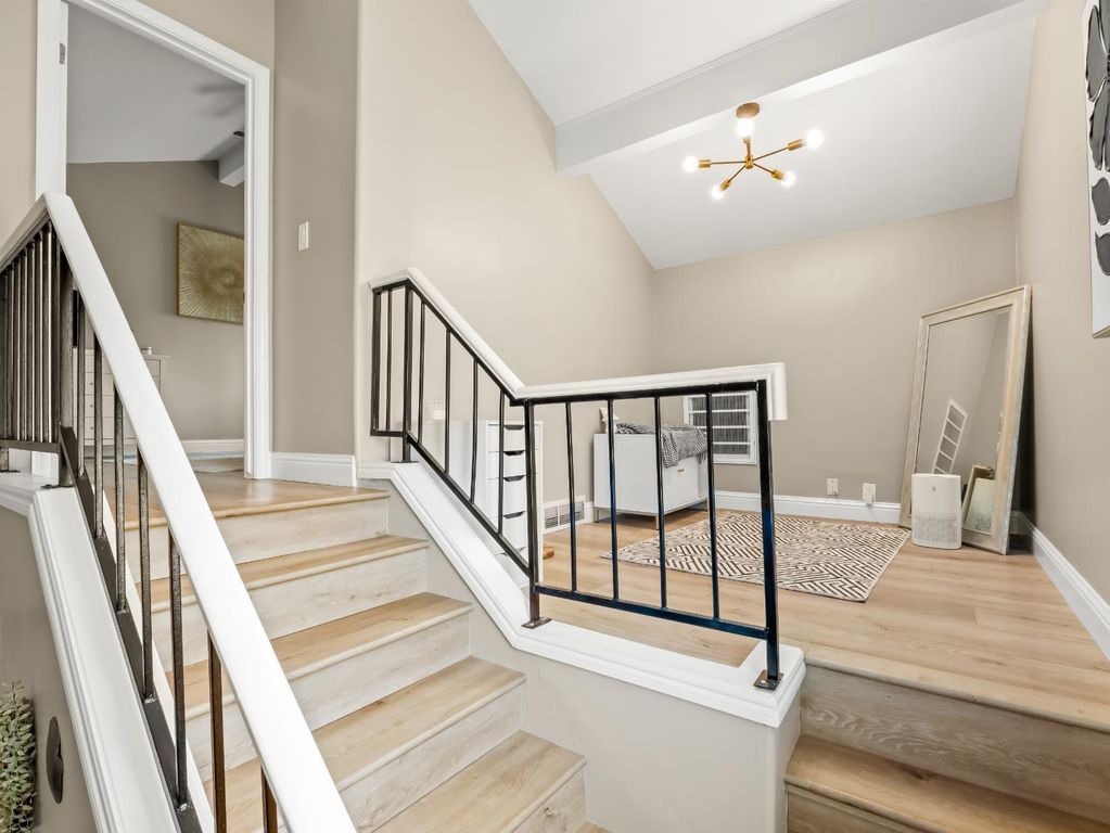 Image 25 of property listing at 5455 N Marty Avenue # 110, Fresno, CA 93711