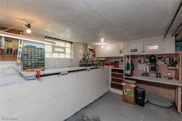 5364 Summit Road, Lyndhurst, OH 44124