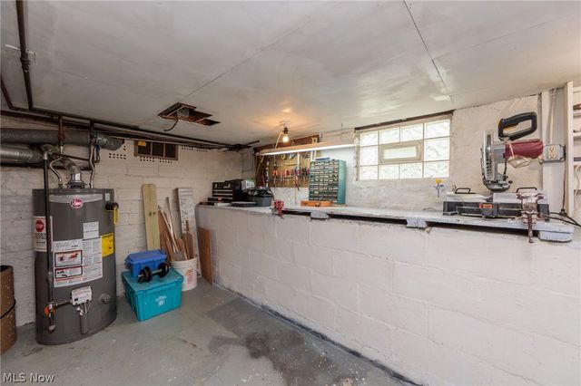 5364 Summit Road, Lyndhurst, OH 44124