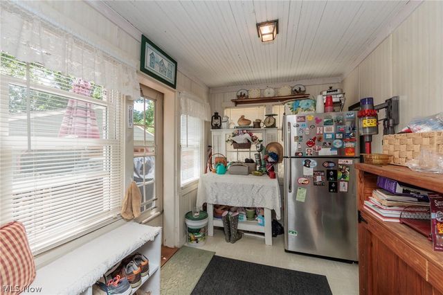 5364 Summit Road, Lyndhurst, OH 44124