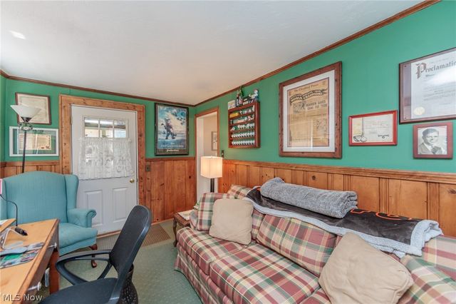 5364 Summit Road, Lyndhurst, OH 44124