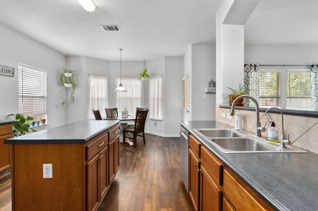 1107 Concan DR, Hutto, TX 78634