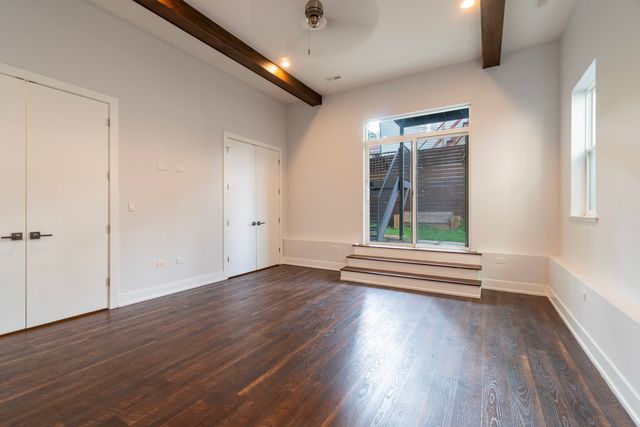 1920 S Shelby Court, Chicago, IL 60608