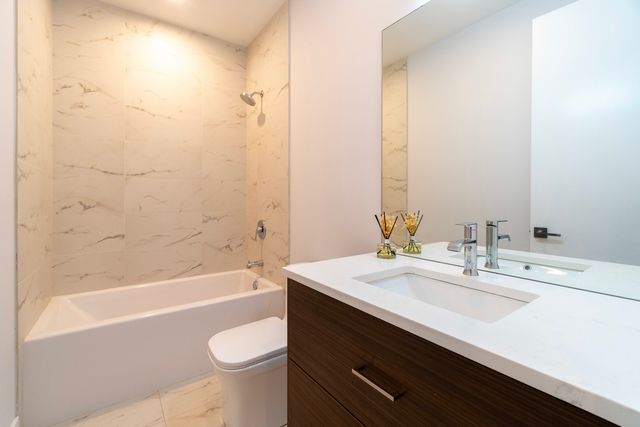 1920 S Shelby Court, Chicago, IL 60608