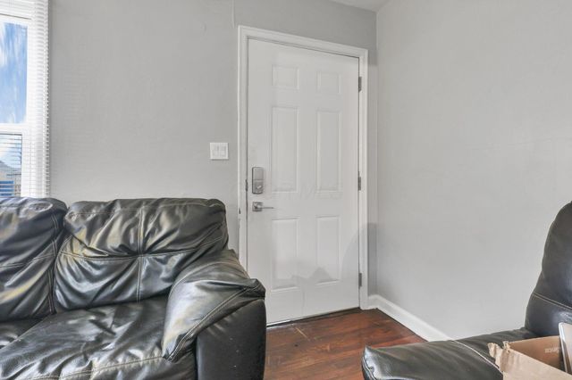 1671 E Whittier Street, Columbus, OH 43206