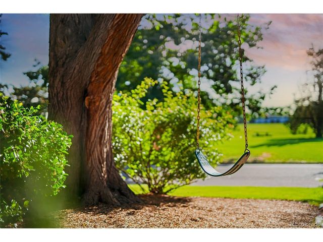 167 Bellaire St, Denver, CO 80220