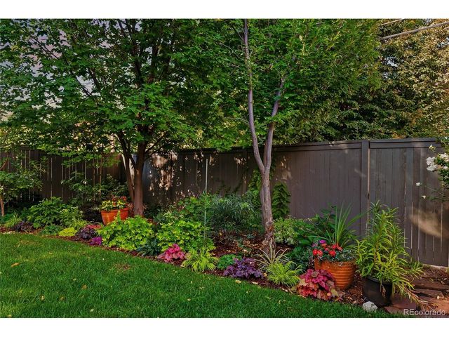 167 Bellaire St, Denver, CO 80220