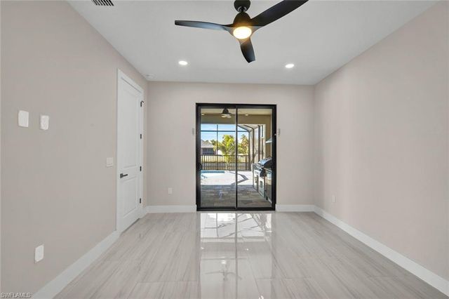 3210 SW 11th PL, Cape Coral, FL 33914