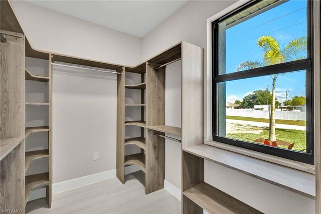 3210 SW 11th PL, Cape Coral, FL 33914