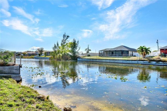 3210 SW 11th PL, Cape Coral, FL 33914