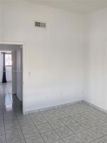 5447 W 22nd Ct 5447, Hialeah, FL 33016