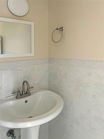 5447 W 22nd Ct 5447, Hialeah, FL 33016