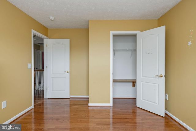 1005 GREAT OAKS LN, Fredericksburg, VA 22401
