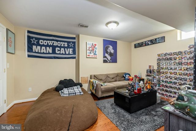 1005 GREAT OAKS LN, Fredericksburg, VA 22401