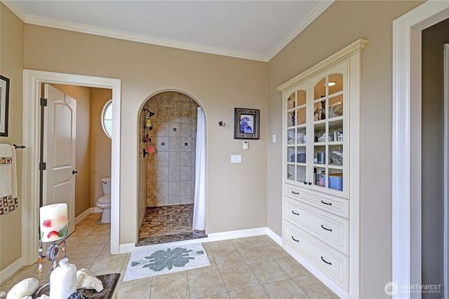 188 Glacier Peak Drive, Camano Island, WA 98282