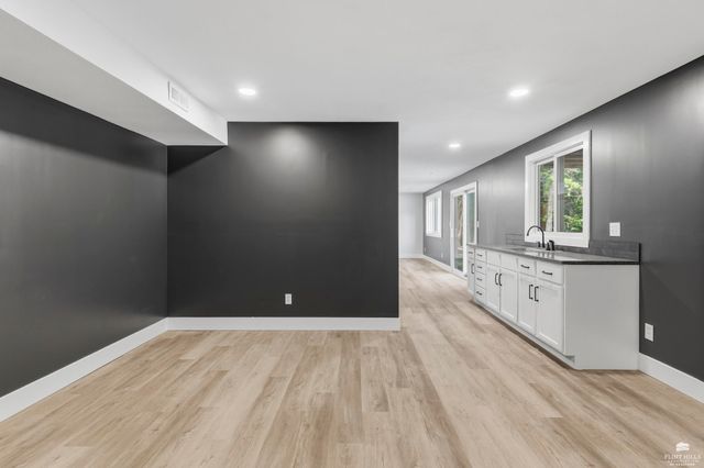 1716 Sheffield Circle, Manhattan, KS 66503