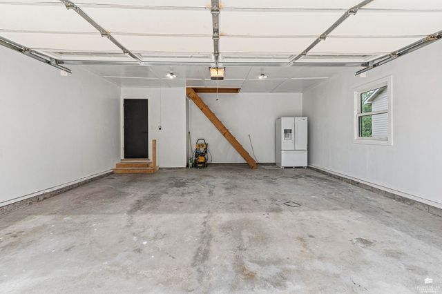 1716 Sheffield Circle, Manhattan, KS 66503