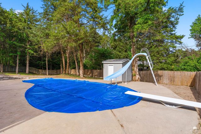 1716 Sheffield Circle, Manhattan, KS 66503