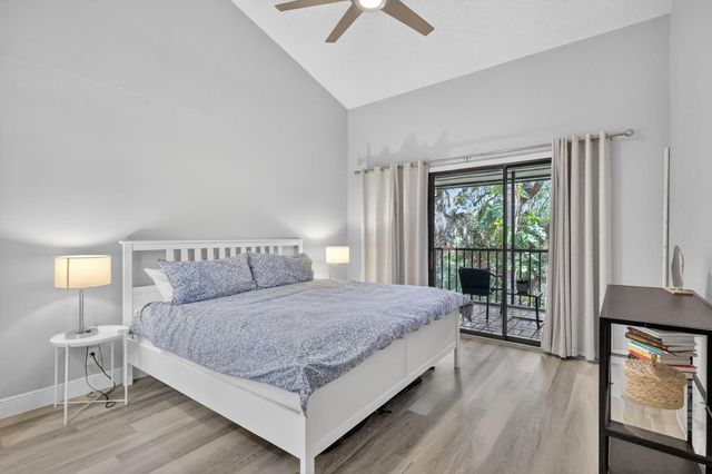 5230 SE Seascape Way 201, Stuart, FL 34997