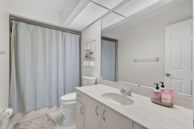 5230 SE Seascape Way 201, Stuart, FL 34997