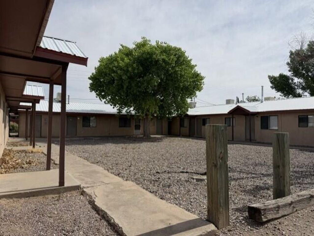 Image 2 of property listing at 115 J O Gallegos Street, Socorro, NM 87801