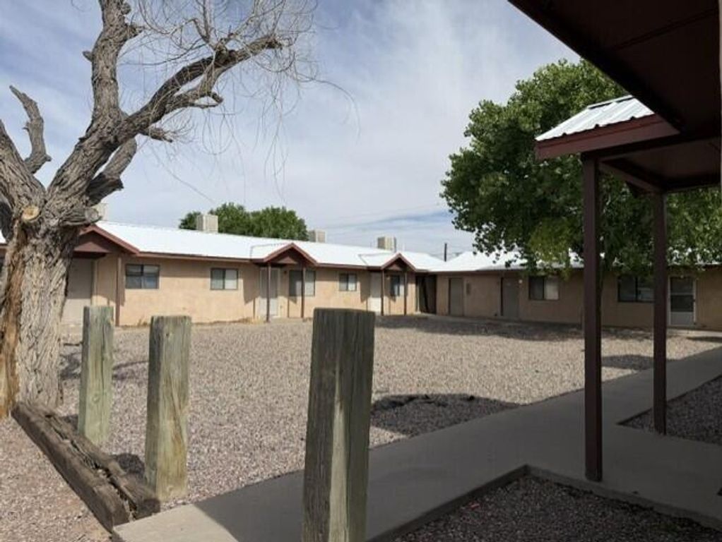 Image 5 of property listing at 115 J O Gallegos Street, Socorro, NM 87801