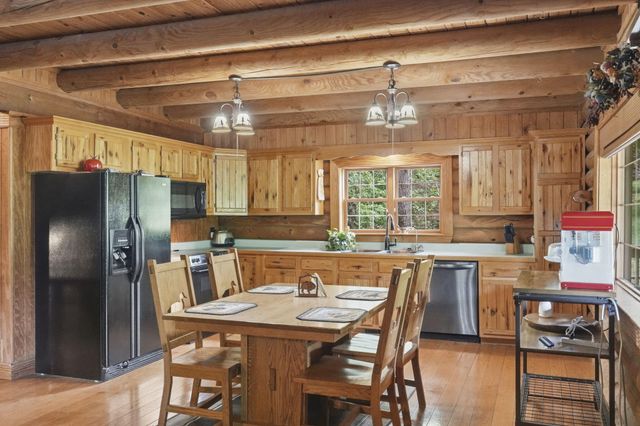 1906 State Hwy 265, Hollister, MO 65672