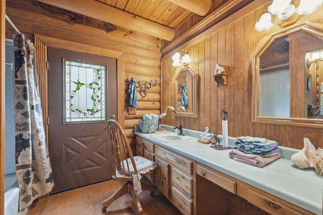 1906 State Hwy 265, Hollister, MO 65672