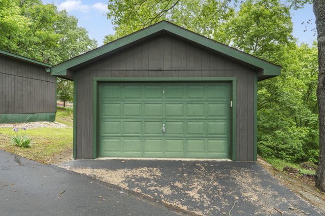 1906 State Hwy 265, Hollister, MO 65672