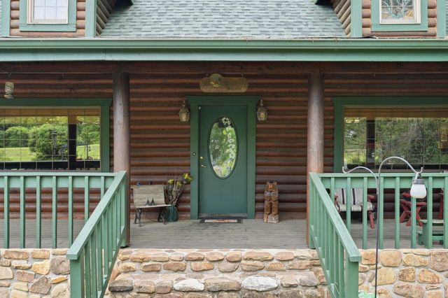 1906 State Hwy 265, Hollister, MO 65672